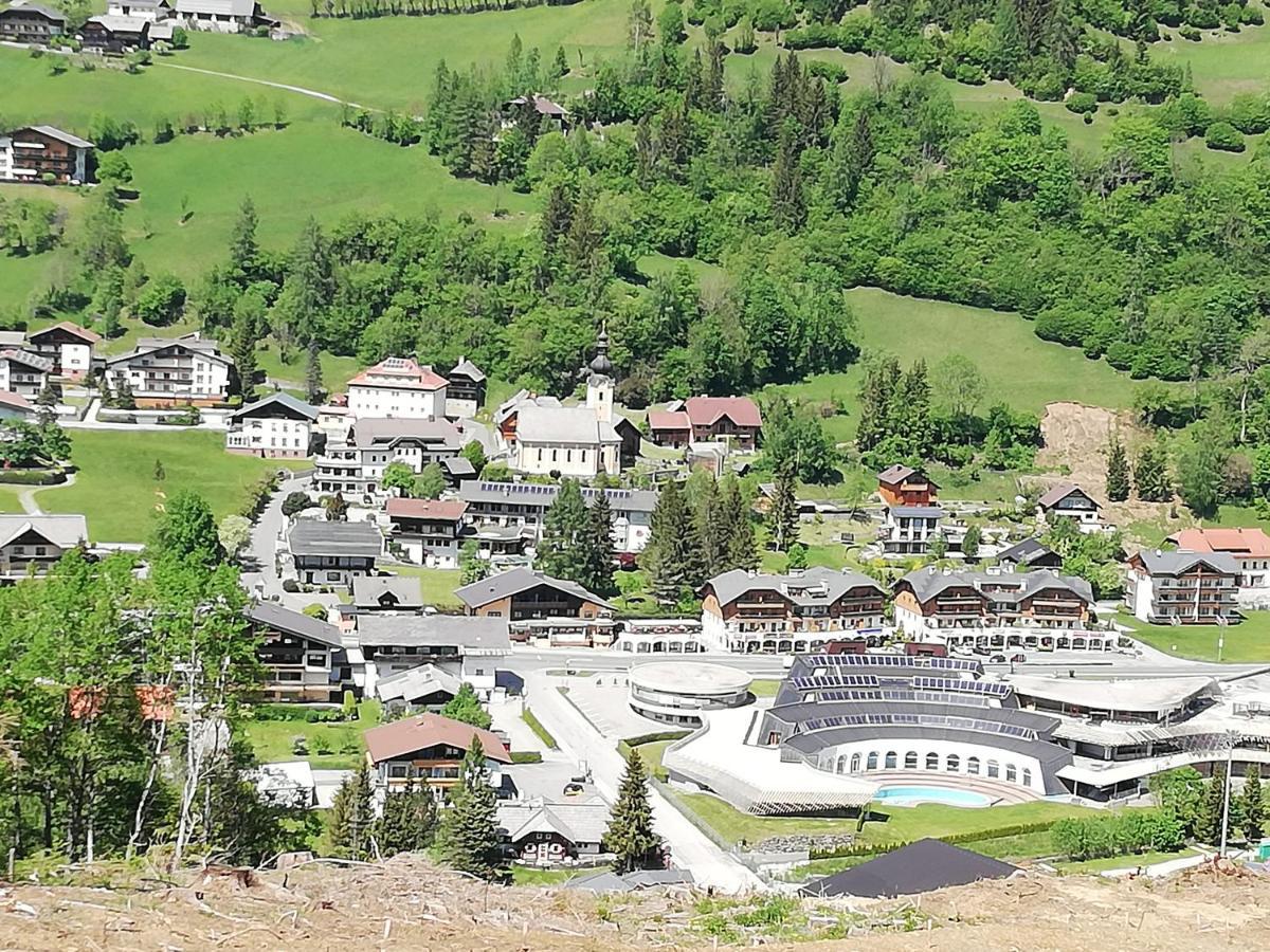Hotel Kirchenwirt Bad Kleinkirchheim Exterior photo