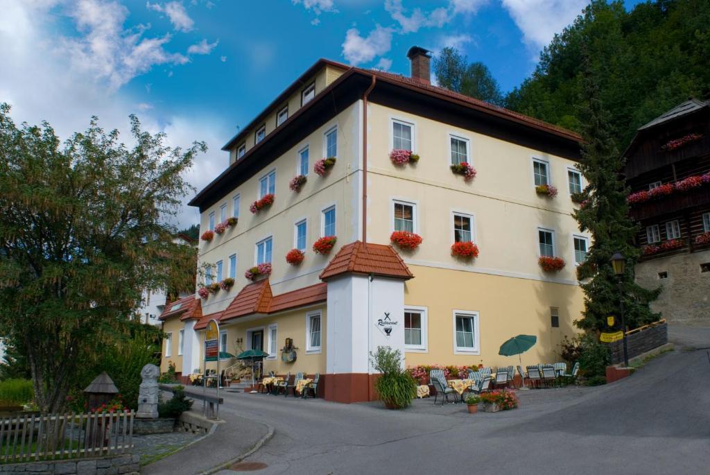 Hotel Kirchenwirt Bad Kleinkirchheim Exterior photo