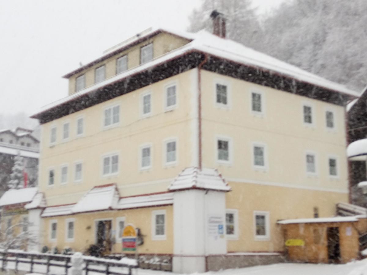 Hotel Kirchenwirt Bad Kleinkirchheim Exterior photo